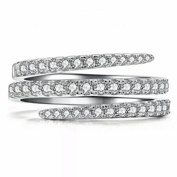 NEW 925 STERLING SILVER DIAMOND RING, CUTE RING, SHINY RING. - Picture 4 of 5